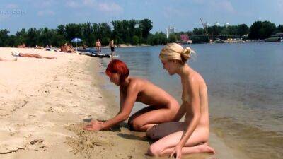 Young nudist babes caught on a hidden camera - drtuber.com