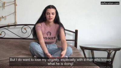 Cute Russian virgin enjoys her first sex in the studio - sunporno.com - Russia