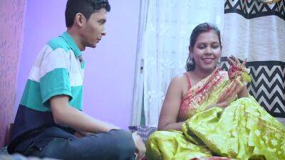 Indian Desi Bhabhi Hardcore Fuck With Virgin Boy At Home ( Hindi Audio ) - upornia.com - India